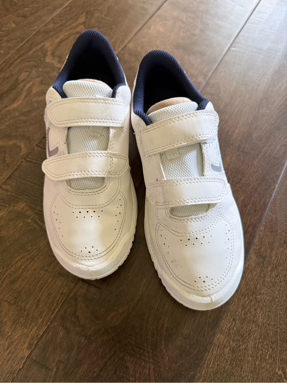 Kids White Tennis Shoes - Artengo - by Decath - Velcro Sneakers with Navy Lining